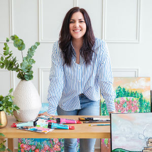 <p>Artiste autodidacte, Julie Courchesne explore peinture, dessin, numérique et fresque murale. Inspirée par la nature et la vie nomade, elle crée des œuvres vivantes et colorées, reflétant liberté et émerveillement. Son univers invite à la simplicité, l’authenticité et la joie de vivre.</p>
<p>Consultez son <a href="https://www.juliecourchesne.com/" target="_blank" rel="noopener">site Web</a> ou sa <a href="https://www.instagram.com/jcourchesne_artiste/" target="_blank" rel="noopener">page Instagram</a></p>
<p><img src="http://mtl9.locomotive.ca/uploads/_PHOTOS_SECTIONS/symposium/artistes_2025/JulieCourchesne.jpg" alt="JulieCourchesne.jpg (41 KB)" width="300" height="300" /></p>